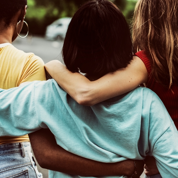 Meet your posher @myforeignthing - Picture 4 of 12